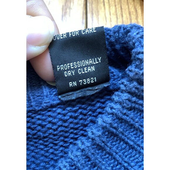 Vintage Saks Fifth Avenue Santa Golf Christmas Sweater Mountains Men's XL - Picture 8 of 9